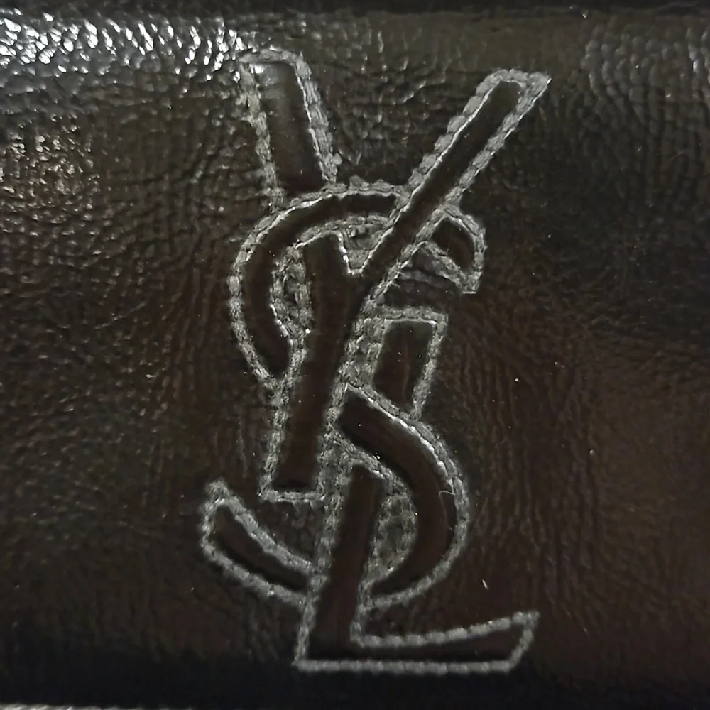 YSL Logo Patent Leather Bifold Snap Wallet w/Dustbag - Picture 3 of 14